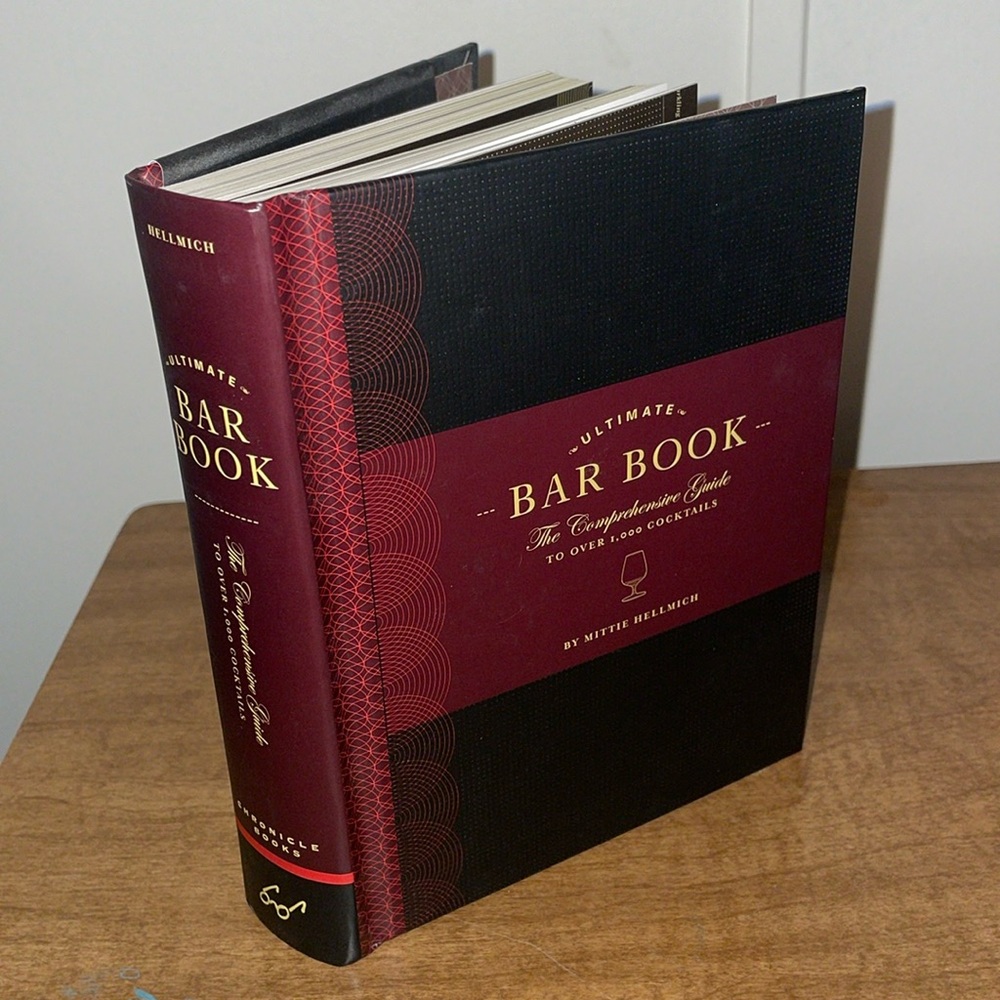 NWT Ultimate Bar Book:The comprehensive guide 1,000+ cocktails Mittie Hellmich